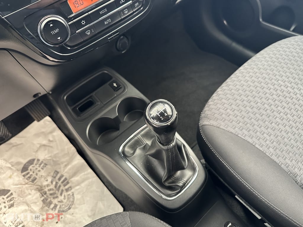Mitsubishi Space Star 1.2 Intense Connect Edition