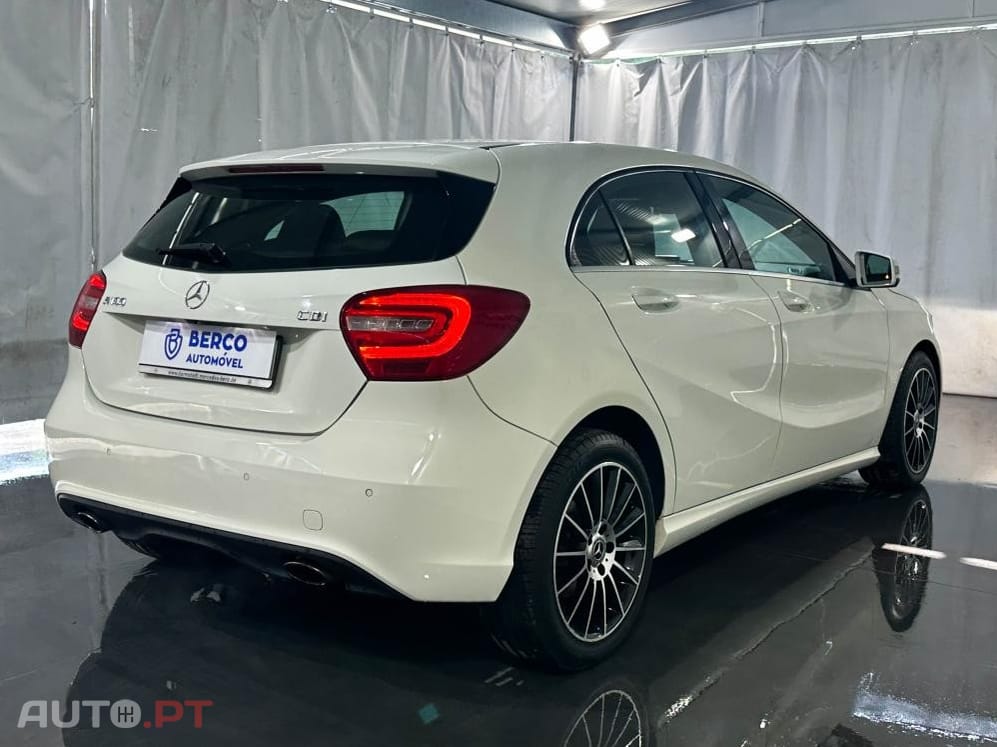 Mercedes-Benz A 180 d 7G-DCT AMG Line