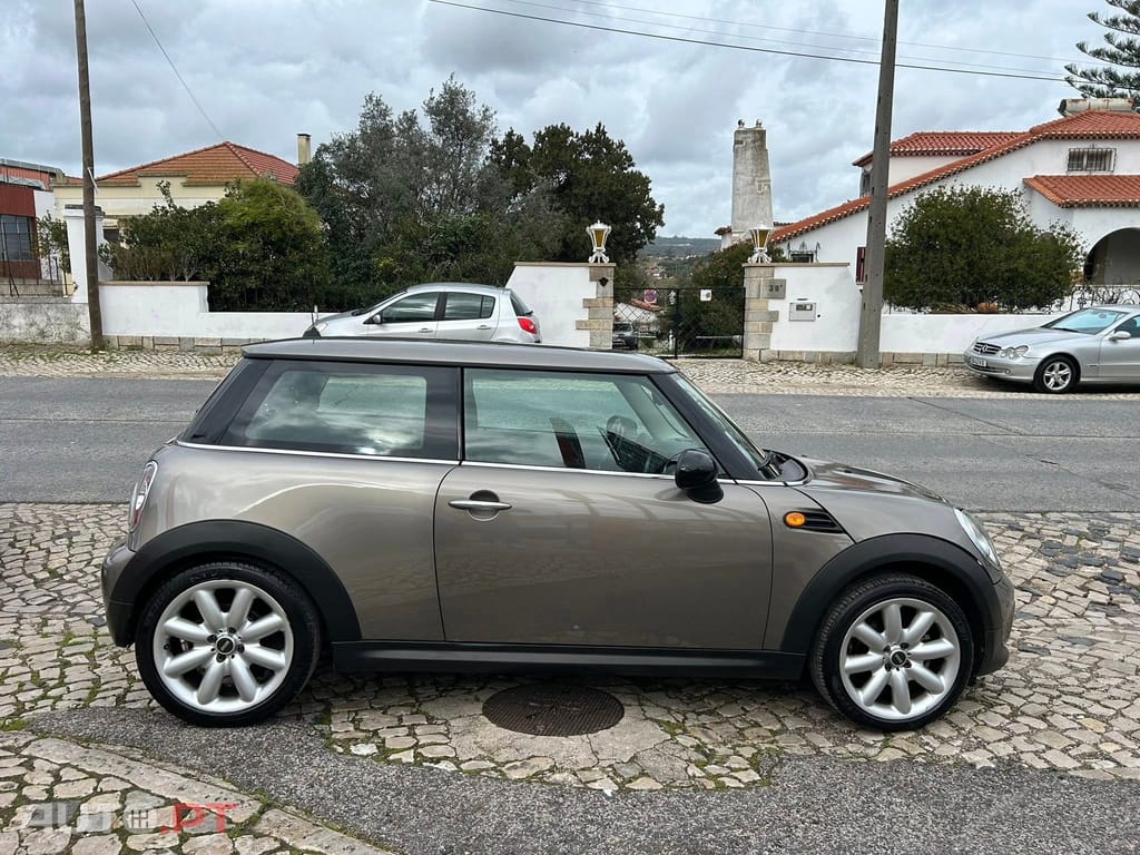 MINI One d -2011