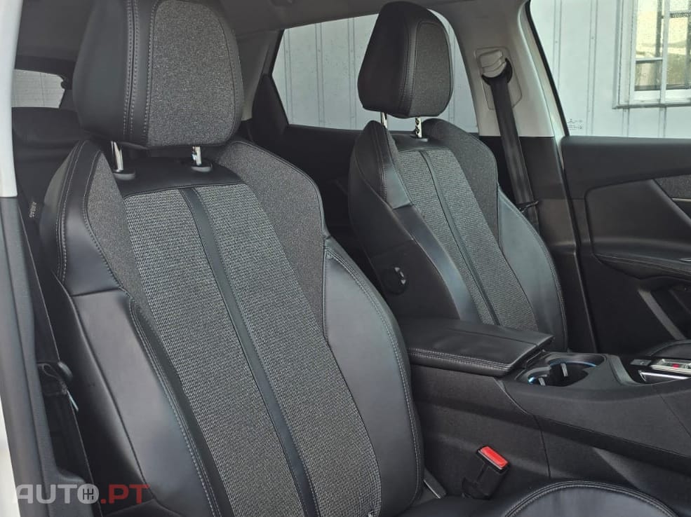 Peugeot 3008 1.6 BlueHDi Allure EAT6