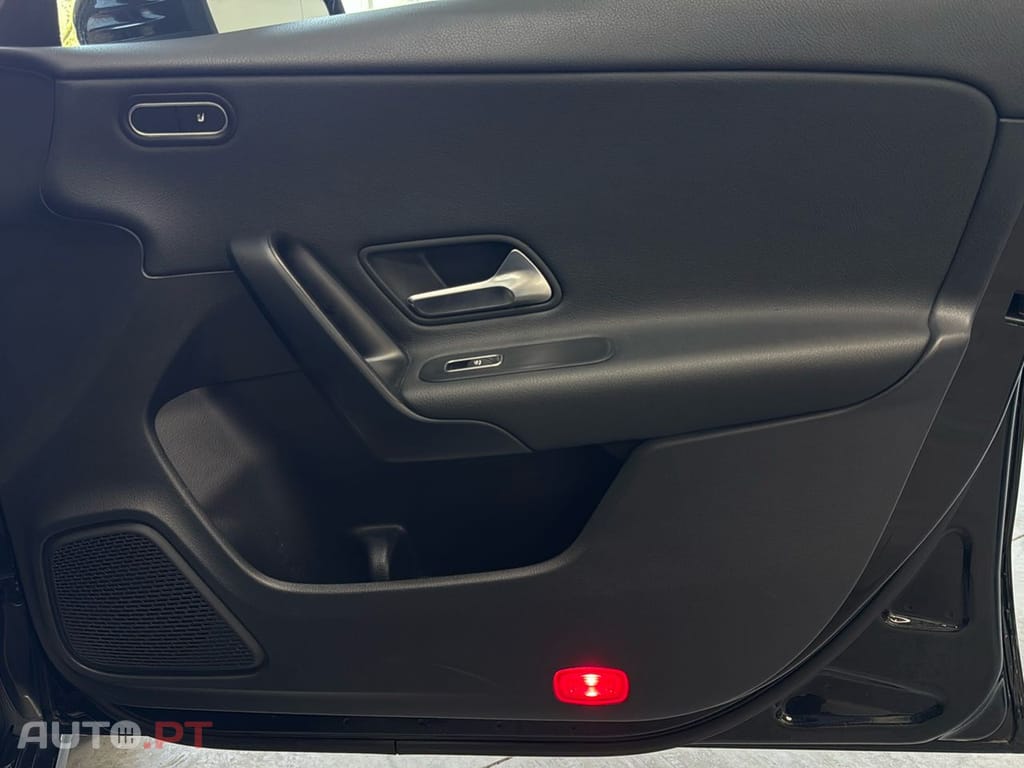 Mercedes-Benz CLA 180 7G-DCT Progressive