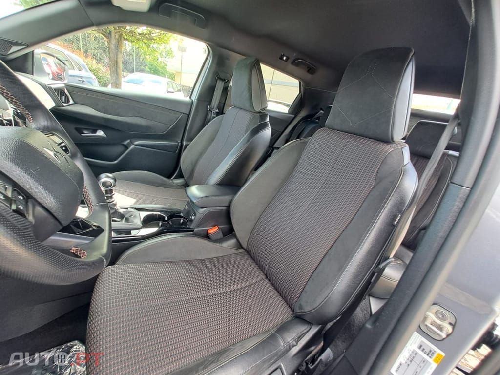 DS DS3 Crossback PureTech 100 PERFORMANCE LINE