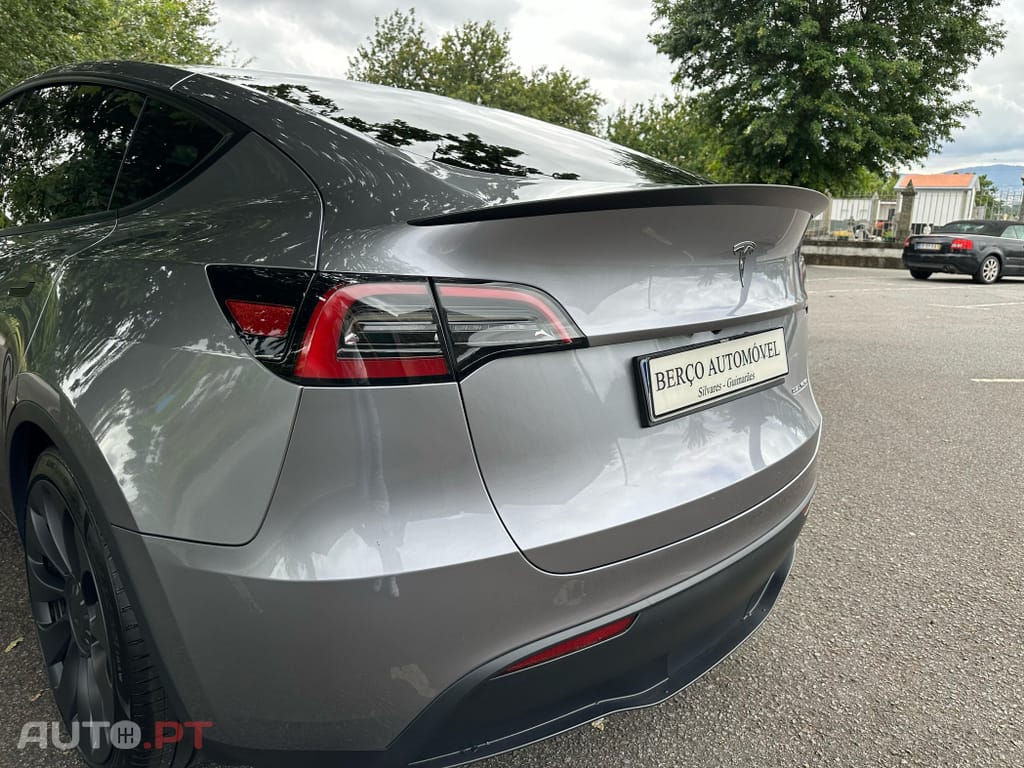 Tesla Model Y Performance Tração Integral