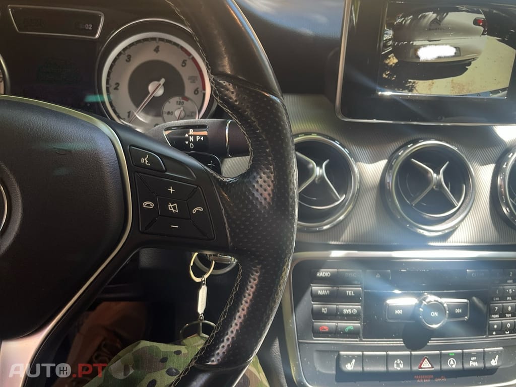 Mercedes-Benz GLA 180 Urban