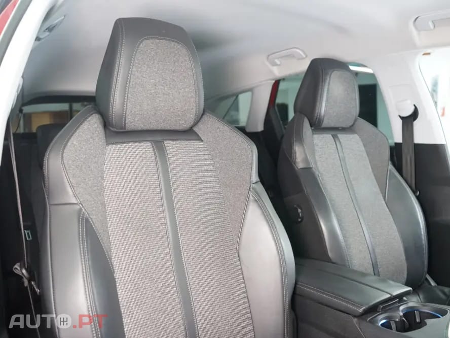 Peugeot 3008 1.2 PureTech Allure EAT8