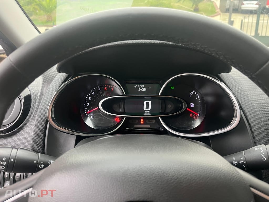 Renault Clio (Energy) TCe 90 Start & Stop LIMITED