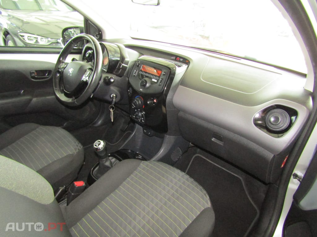 Peugeot 108 1.0 VTi Style