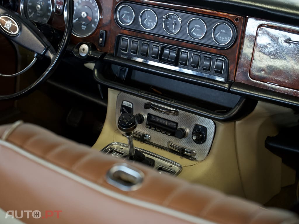 Jaguar XJ6 2.8