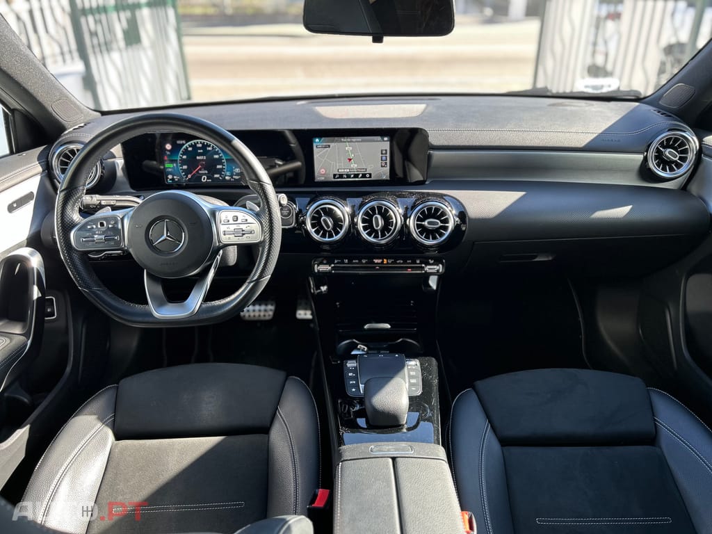 Mercedes-Benz A 250 e AMG Line