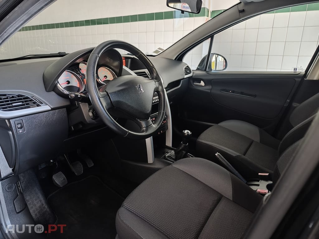 Peugeot 207 1.4 16V Active