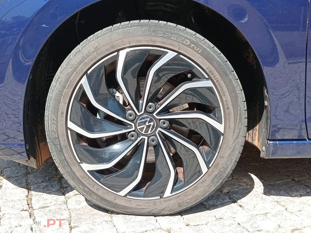 Volkswagen Golf 1.0 TSI LIFE