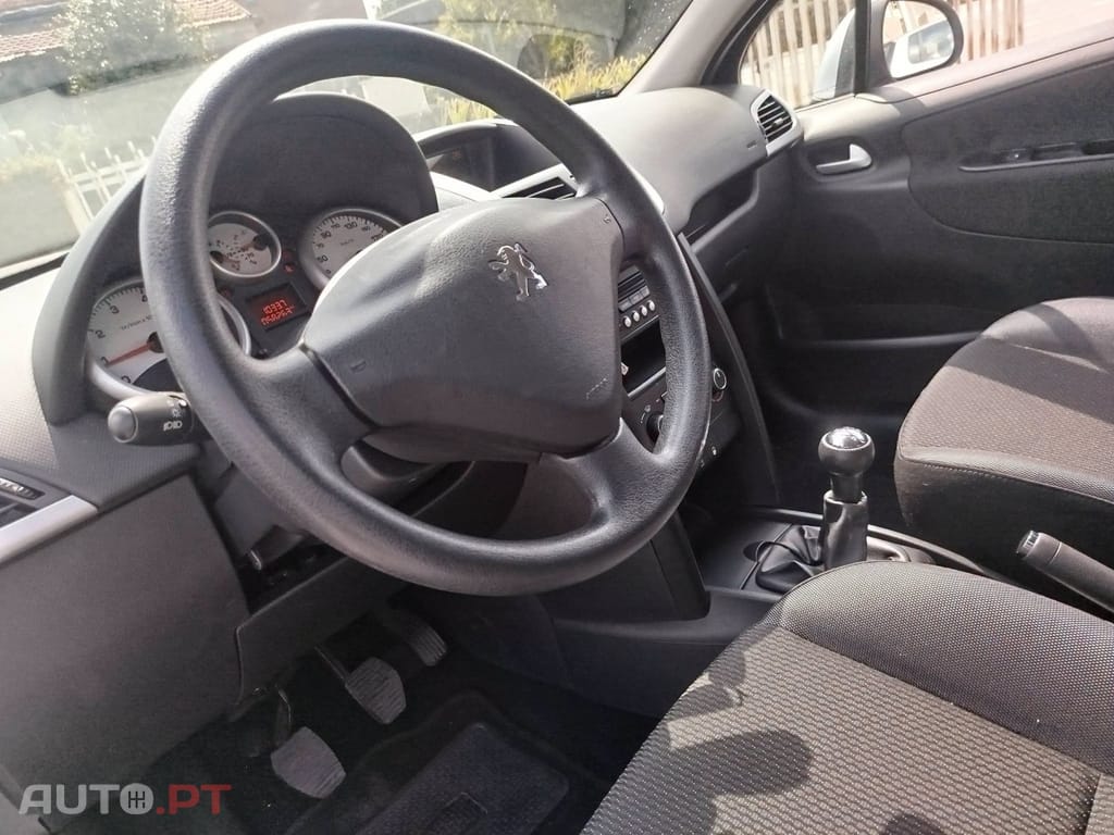 Peugeot 207 1.4 16V Active