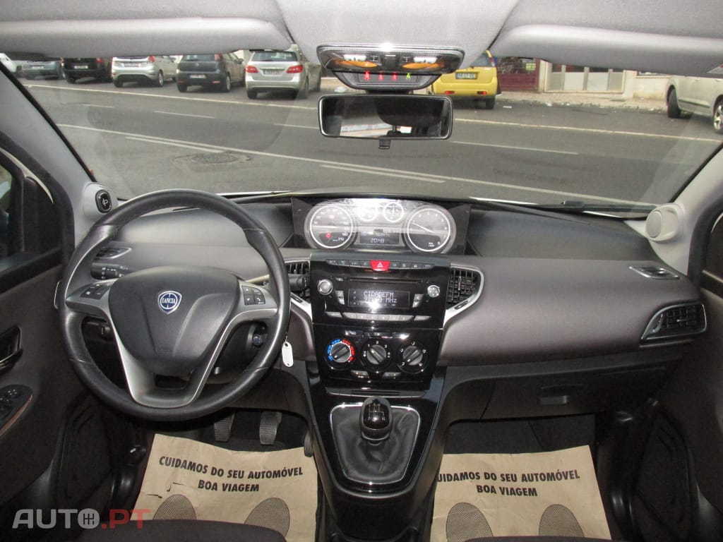 Lancia Ypsilon 1.2 S&S Platinum