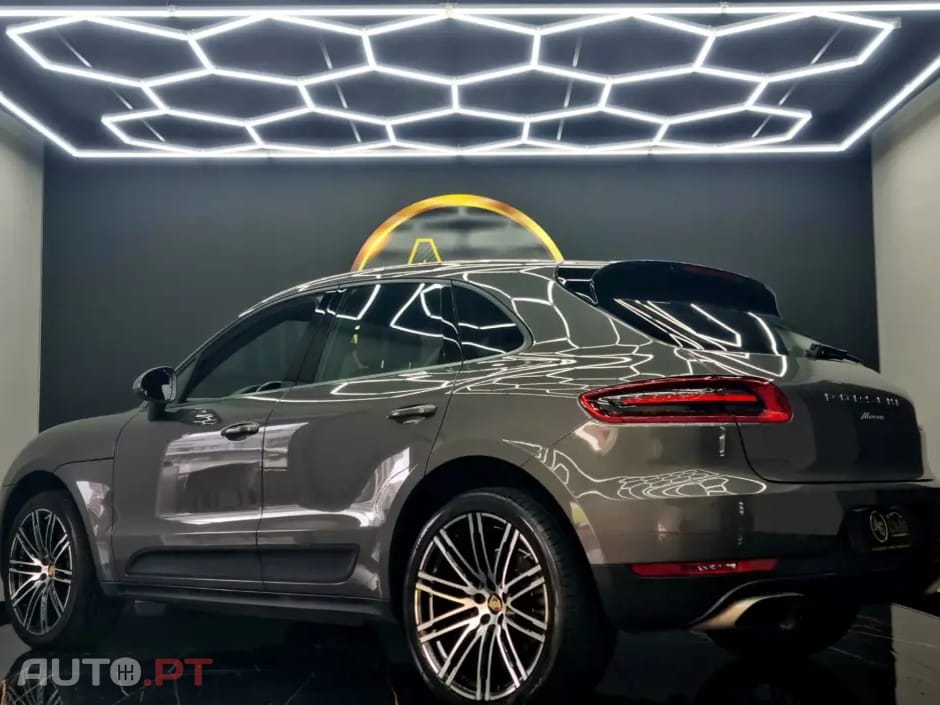 Porsche Macan PDK