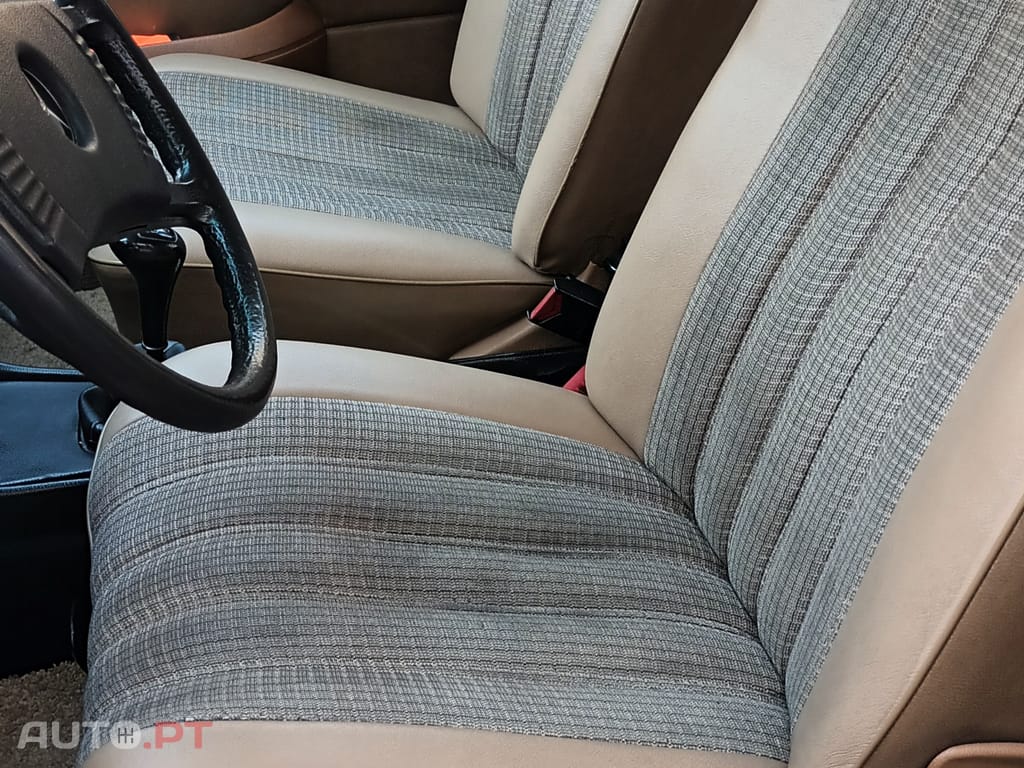 Mercedes-Benz 240 D