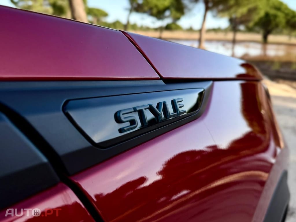 Peugeot 2008 PureTech 100 Style