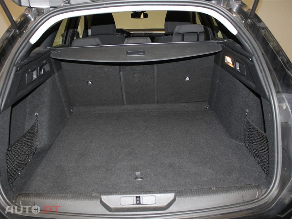Peugeot 308 SW PureTech 130 EAT8 Active Pack