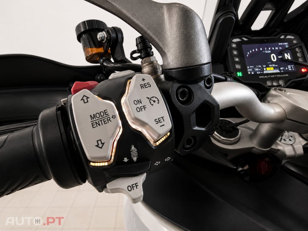 Ducati Multistrada 950 S  GP White