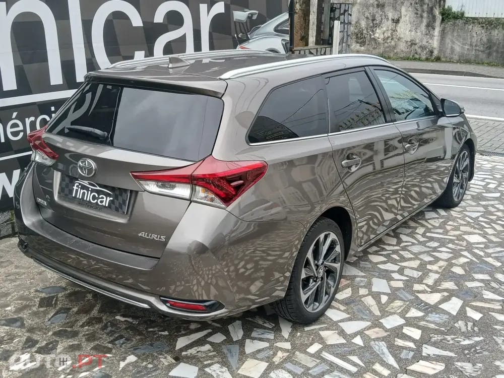 Toyota Auris Touring Sports 1.4 D-4D Exclusive+Navi