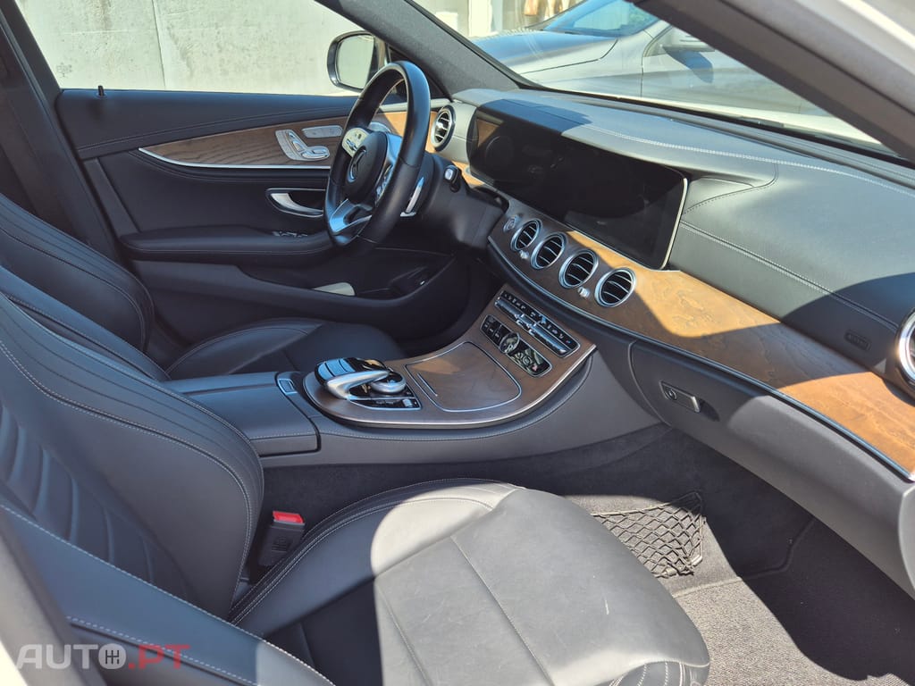 Mercedes-Benz E 300 AMG Line