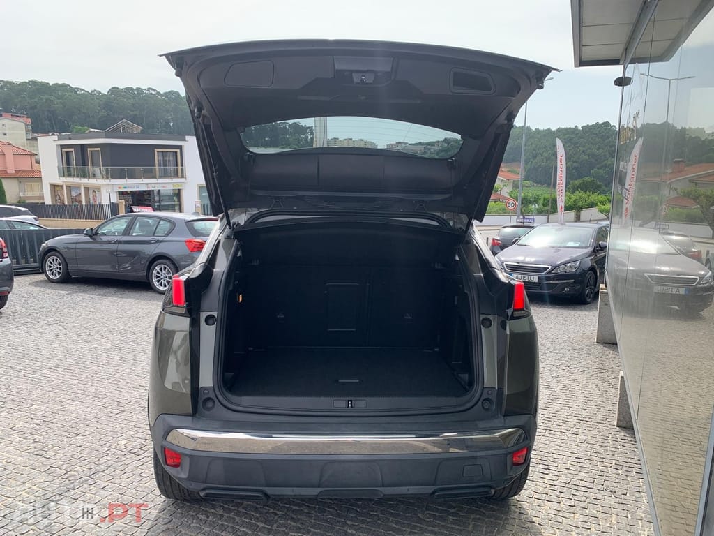 Peugeot 3008 1.5 BlueHDi Active