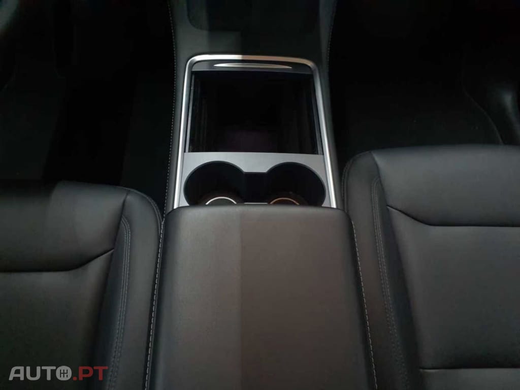 Tesla Model Y Long Range Dual Motor AWD I.V.A DEDUTIVEL