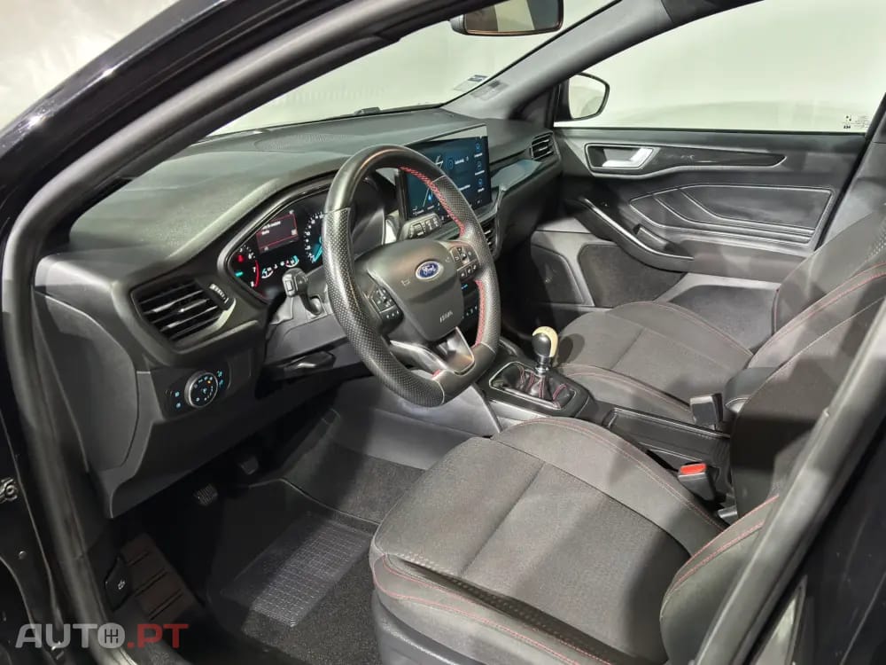Ford Focus 1.0 EcoBoost MHEV ST-Line