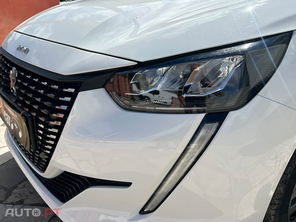 Peugeot 208 1.2 Pure Tech Style- Gasolina