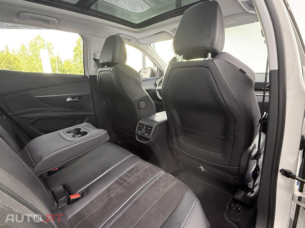 Peugeot 3008 1.2 PureTech Allure Grip Control EAT6