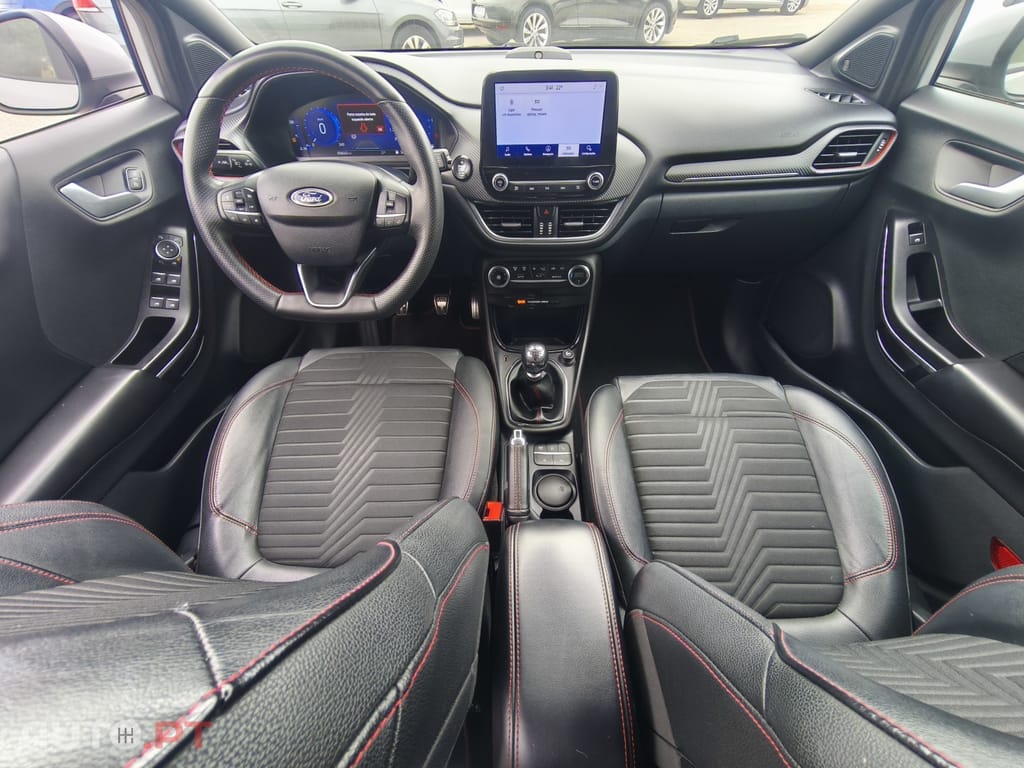 Ford Puma 1.0 EcoBoost MHEV ST-Line X
