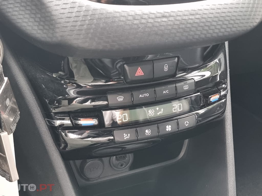 Peugeot 2008 1.2 PureTech Allure