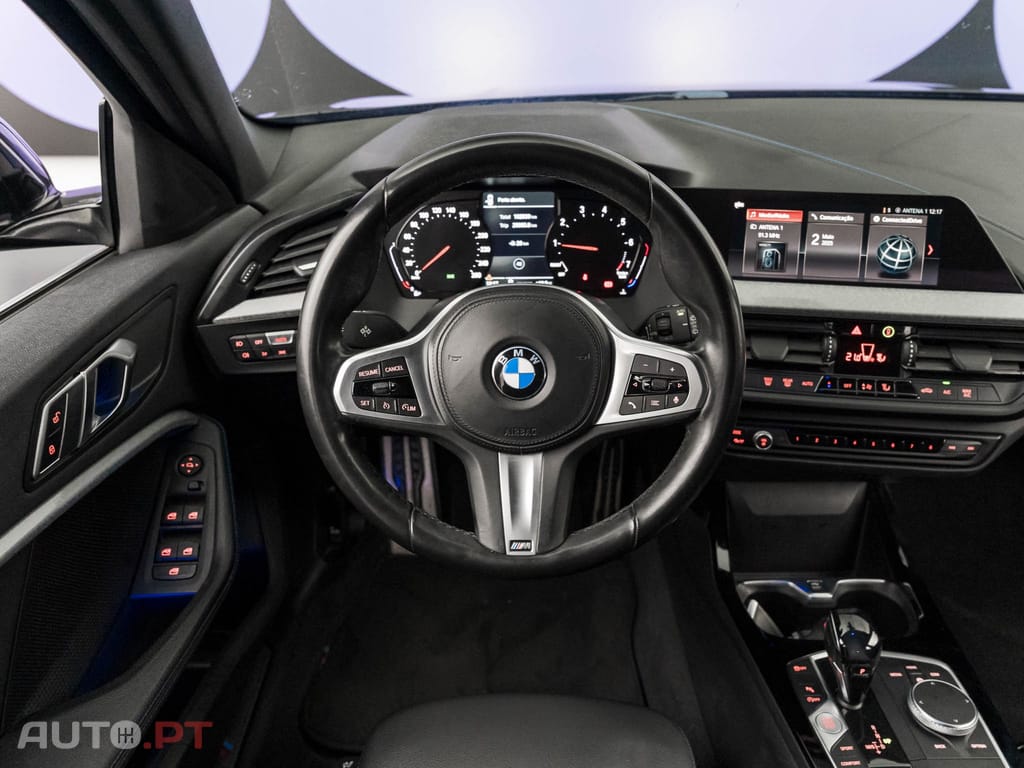 BMW 118 i Pack Desportivo M Auto