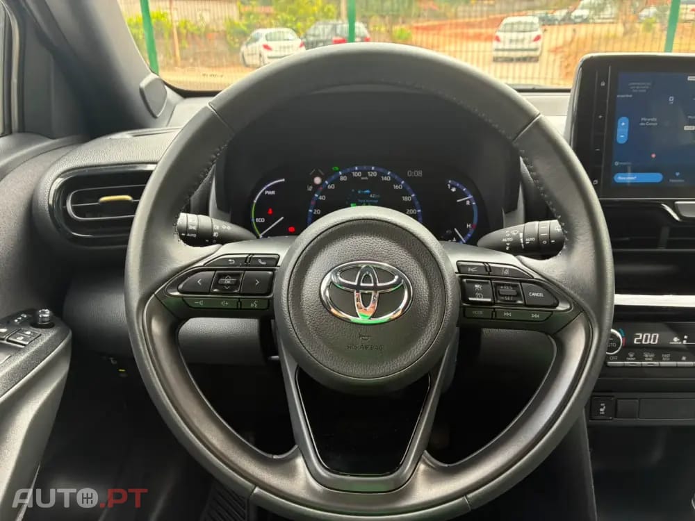 Toyota Yaris Cross 1.5 HDF Luxury