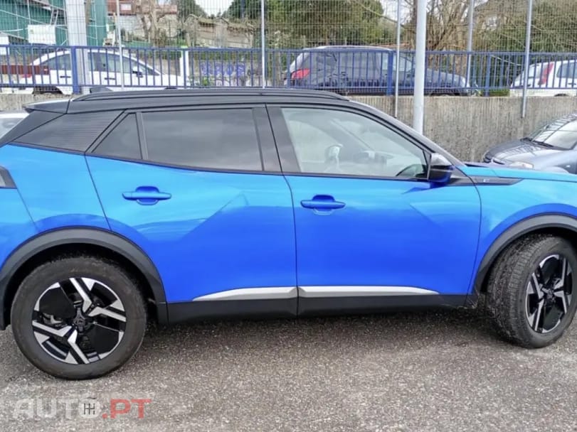 Peugeot E-2008 54 kWh GT
