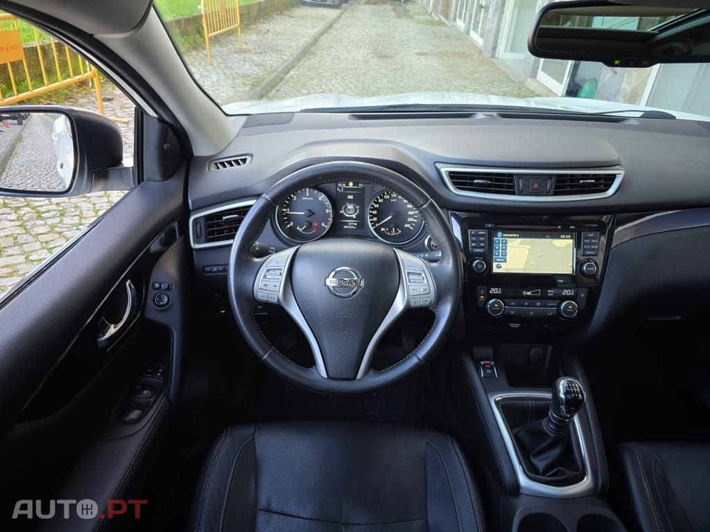 Nissan Qashqai 1.5 dCi N-Connecta 18