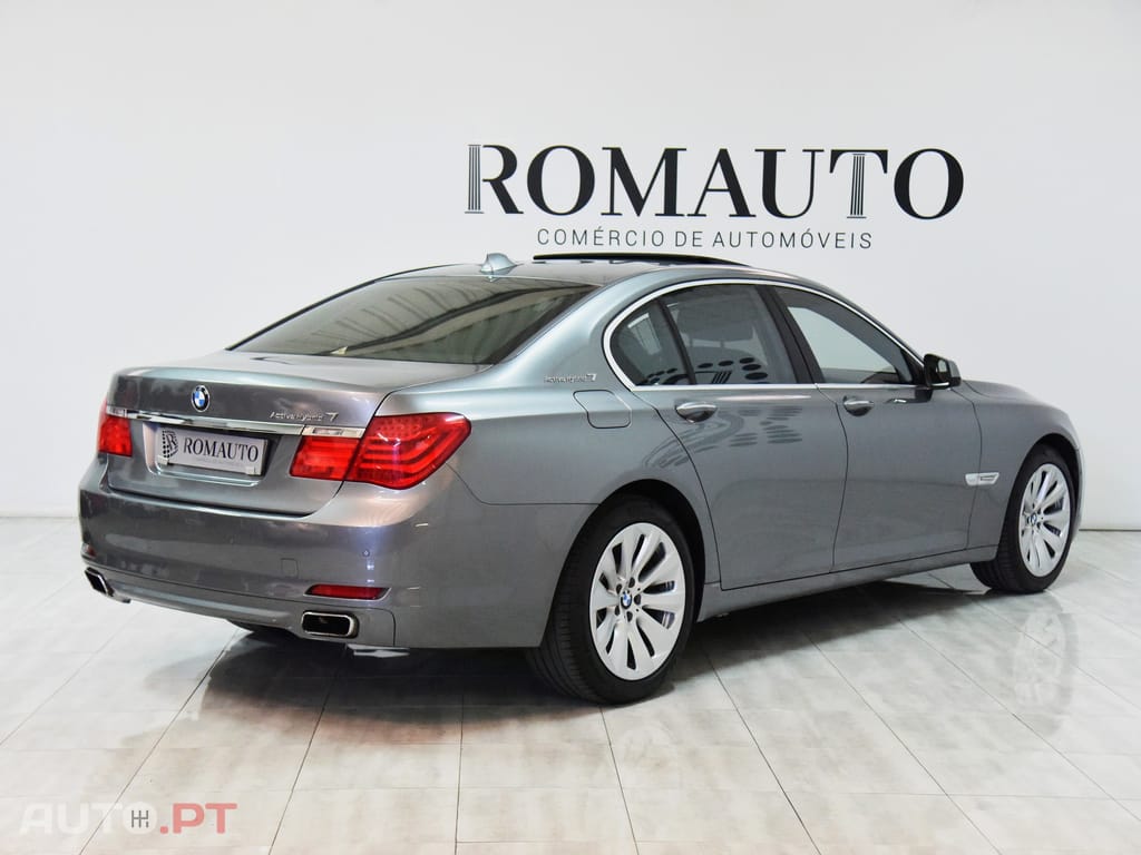 BMW ActiveHybrid 7 V8 HYBRID