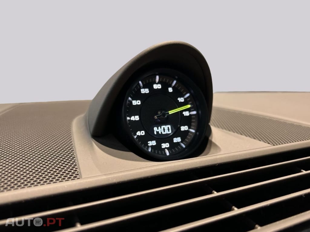 Porsche Panamera 4 E-Hybrid 