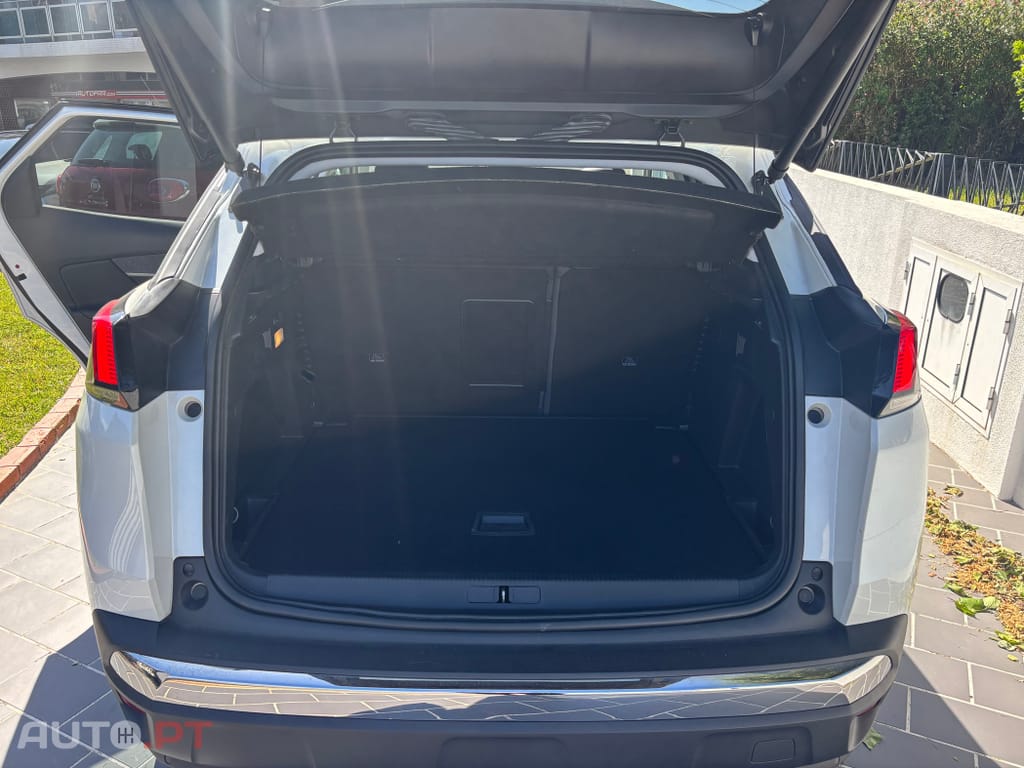 Peugeot 3008 1.5 BlueHDi Crossway