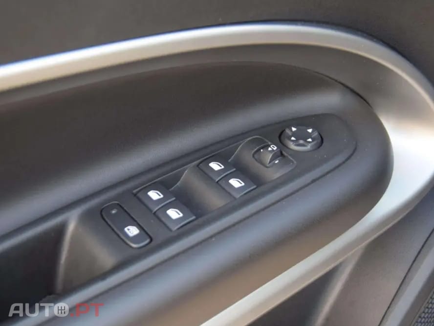 Jeep Avenger 54 KWh Summit