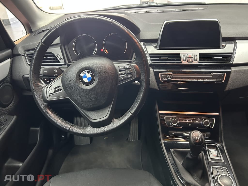 BMW 216 d Advantage