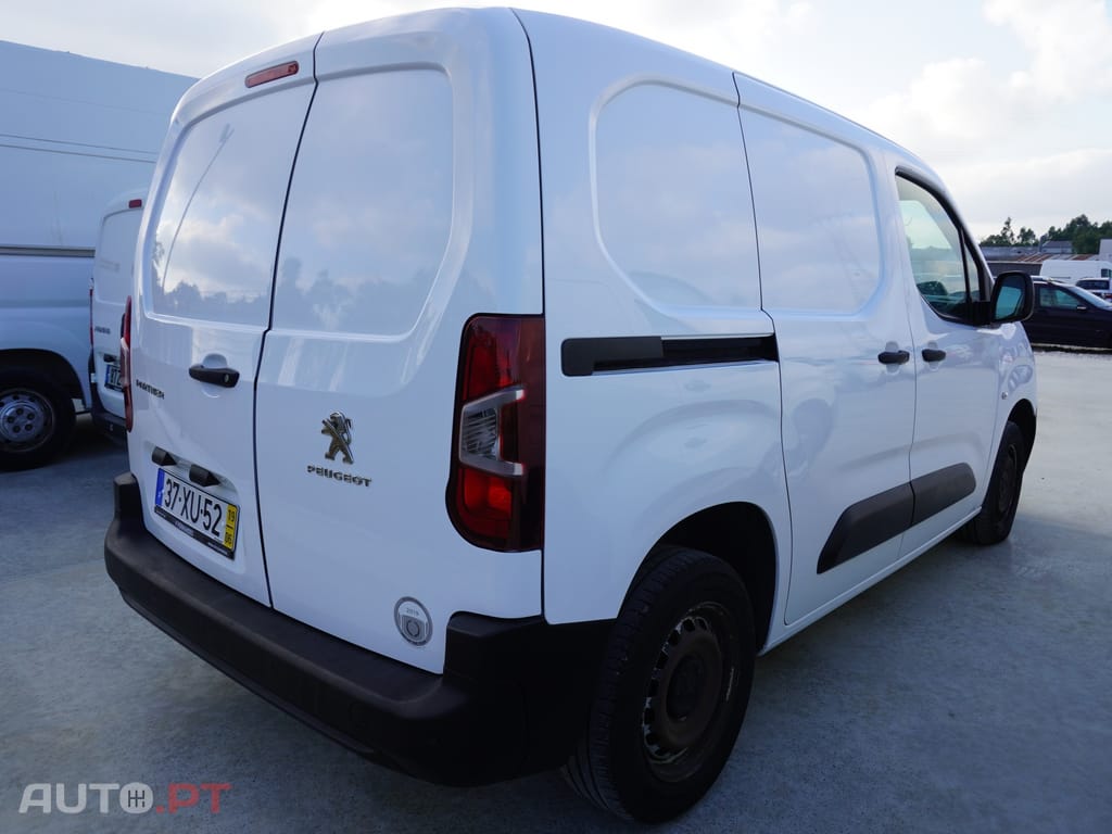 Peugeot Partner 1.6 BlueHDi L1 Premium — fotografia 4