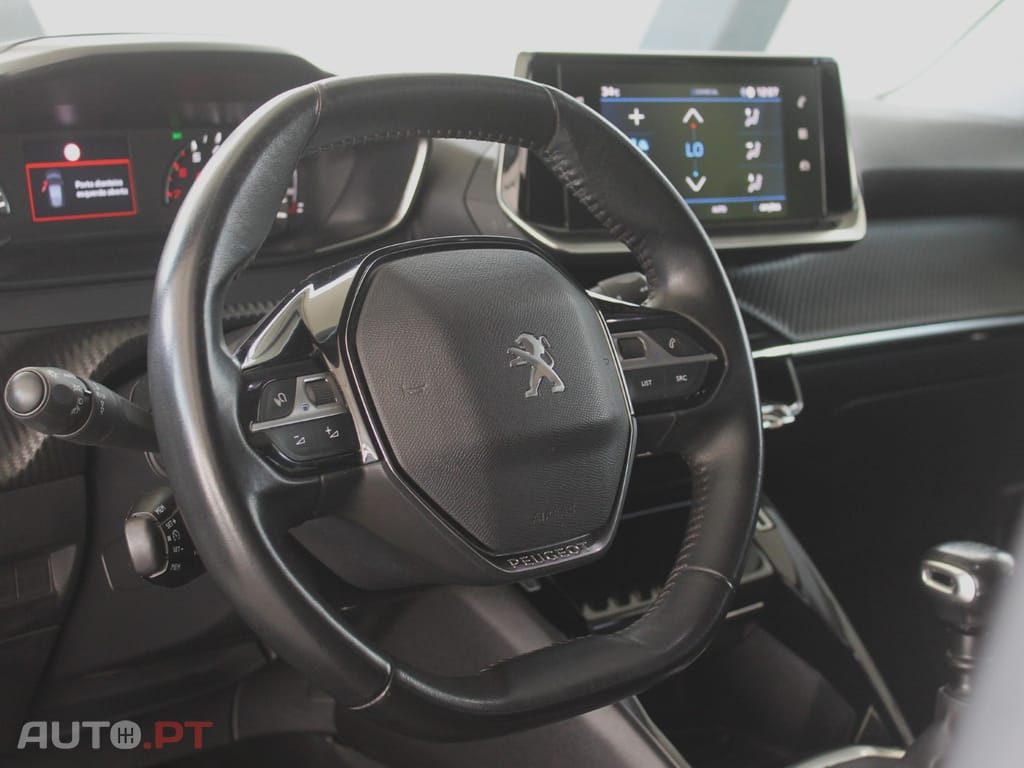 Peugeot 2008 1.5 BlueHDi Allure
