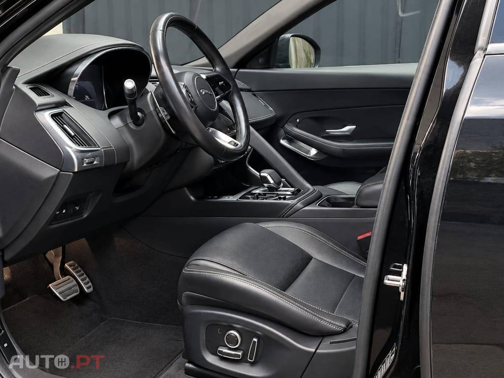 Jaguar E-Pace 1.5 P300e R-Dynamic S AWD Aut.