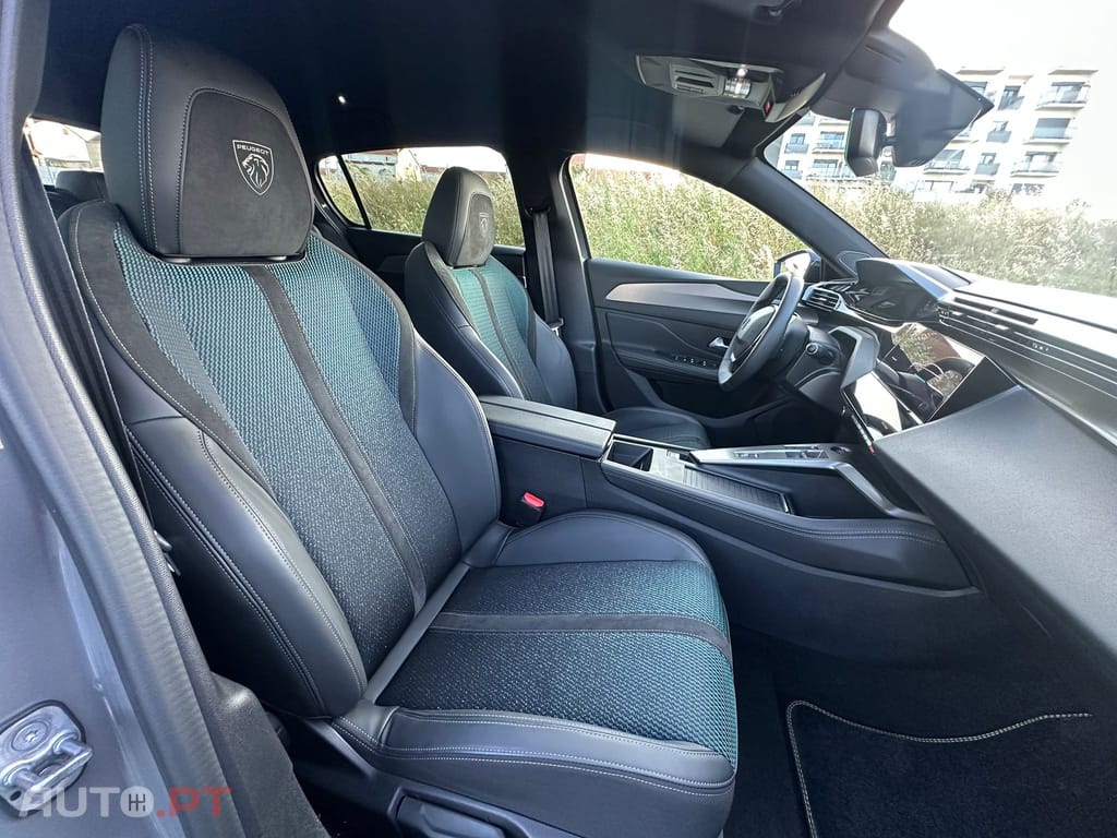 Peugeot E-308 54 kWh GT