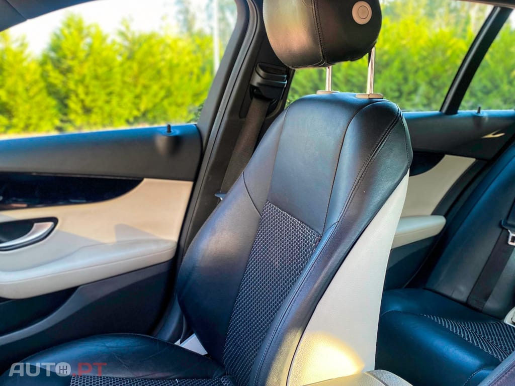 Mercedes-Benz C 220 (BlueTEC) d Station 7G-TRONIC Avantgarde