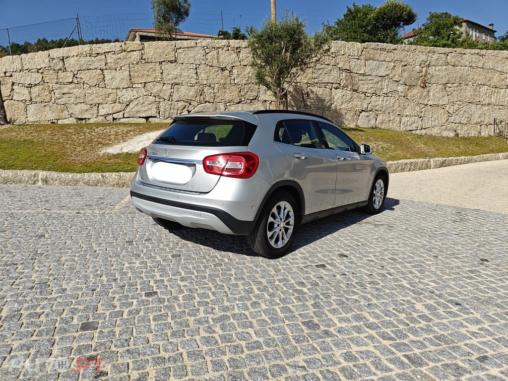 Mercedes-Benz GLA 180 1.5 Dci