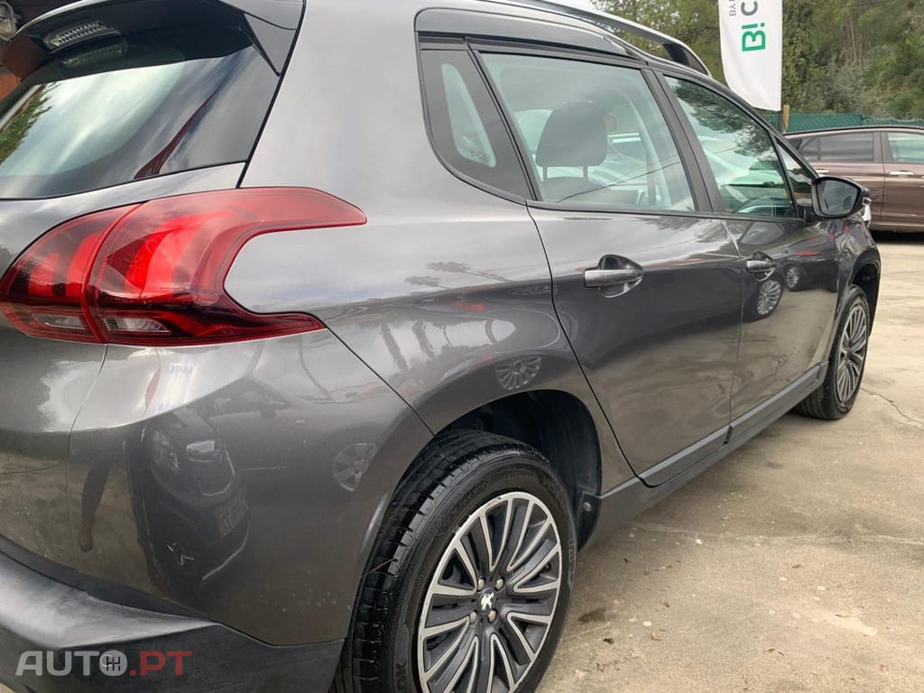 Peugeot 2008 1.5 BlueHDi Active