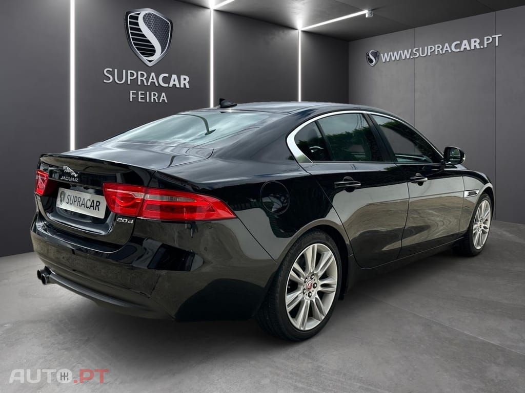 Jaguar XE 2.0 D Prestige Aut.