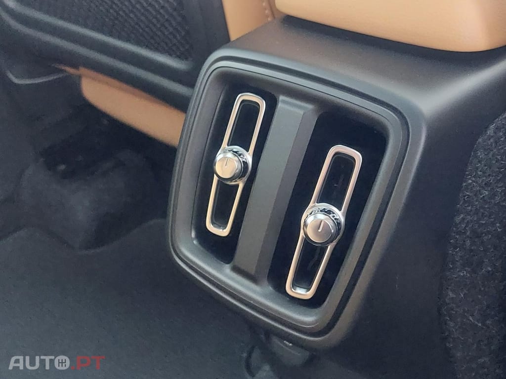 Volvo XC40 2.0 T5 Inscription
