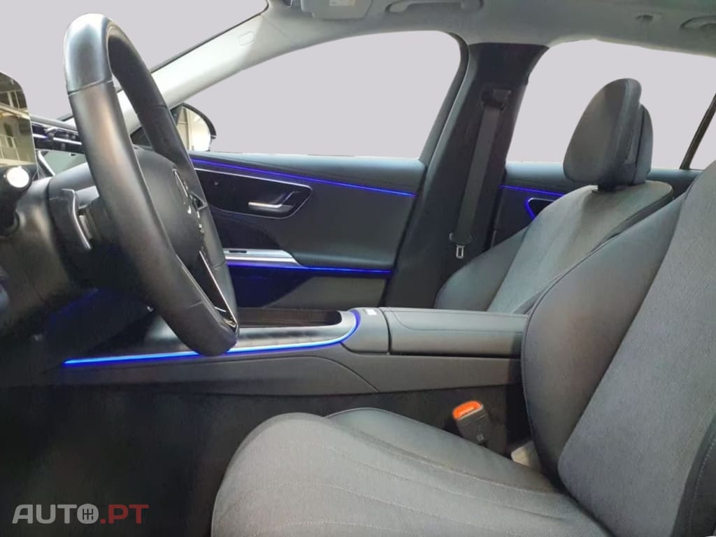 Mercedes-Benz E 220 I.V.A DEDUTÍVEL d